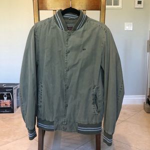 Levi’s Men Small Bomber style jacket. Sage green.